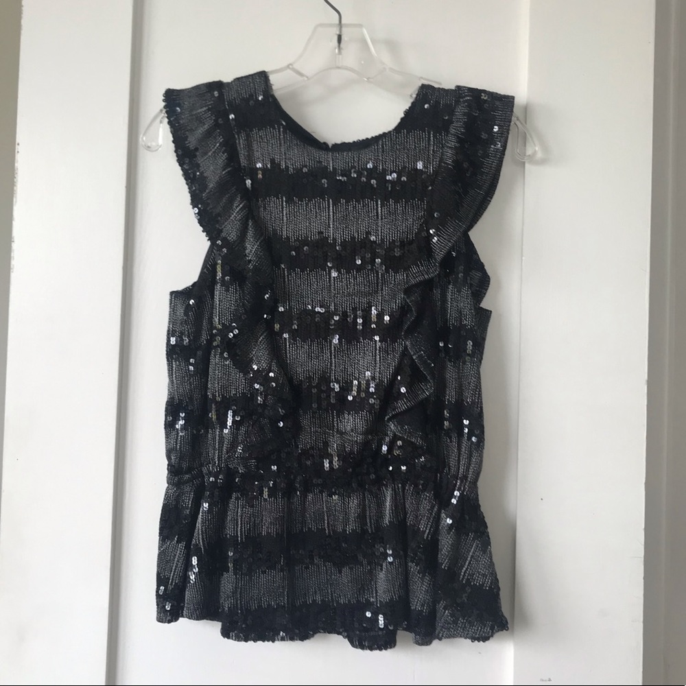 Stunning black top!